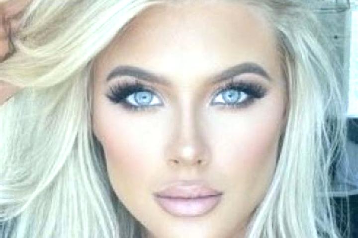 Lillian, 25, a platinum blonde brown-eyed latina companion based in Banholt. Offering CIM, Travel Companion, Erotic Massage. Available for incall and outcall...