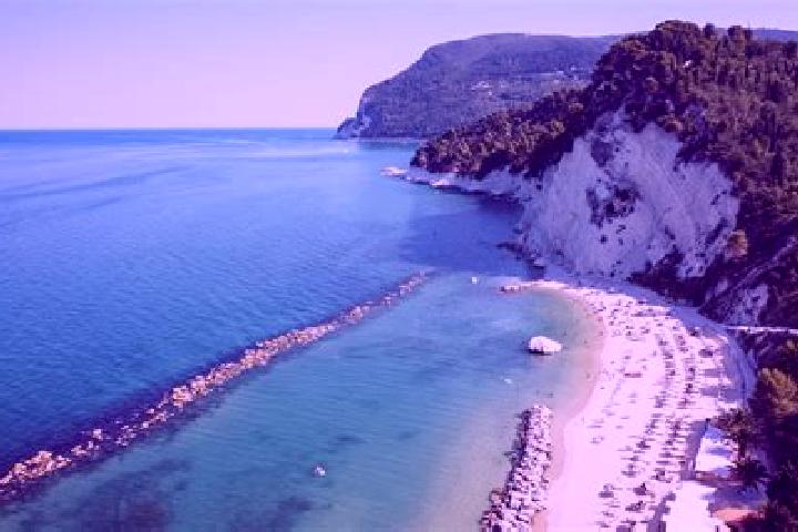 Lillian, 25 — Escort in Marina di Montemarciano, Italy