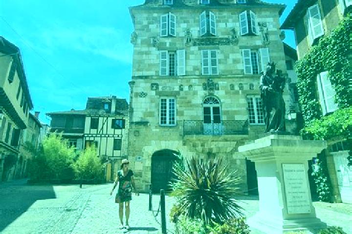 Lillian, 26 — Escort in Beaulieu-sur-Dordogne, France