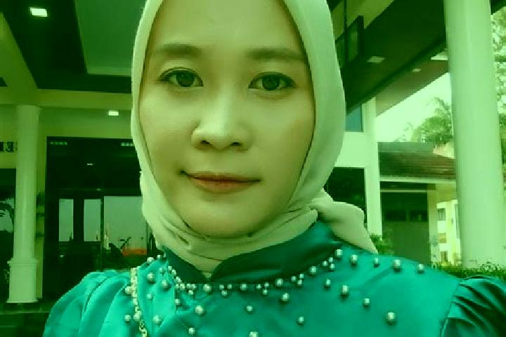 Lillian, 26 — Escort in Sumbersari Wetan, Indonesia