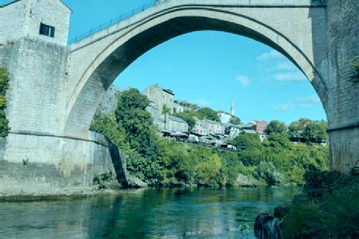 Lillian, 26 — Escort in Varoska Rijeka, Bosnia and Herzegovina