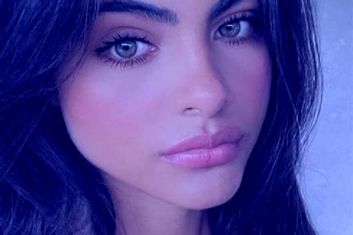 Lillian, 27, a blonde dark-eyed indian companion based in Kampong Dungun. Offering Erotic Massage, Striptease, Girlfriend Experience. Available for incall an...