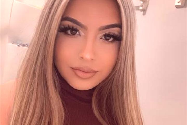 Lillian, 27, a blonde grey-eyed latina companion based in Brixlegg. Offering A-Level, Prostate Massage, Massage. Available for incall and outcall, day and ev...