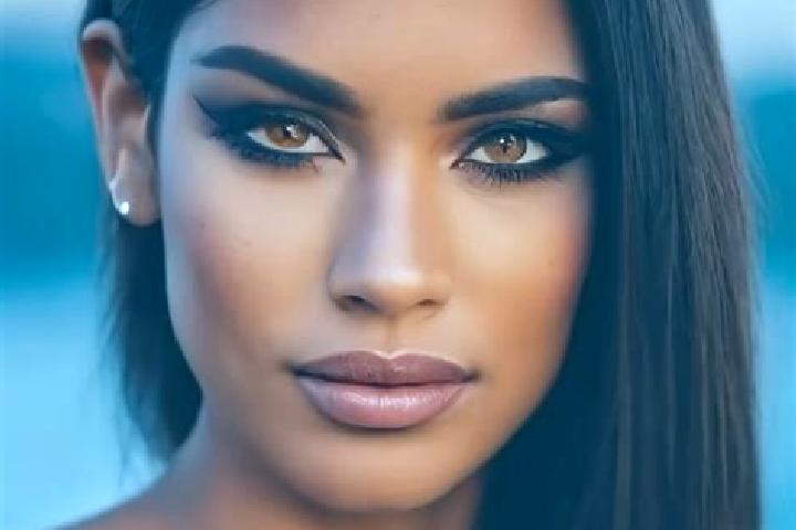 Lillian, 27, a chestnut hazel-eyed latina companion based in Skottorp. Offering Overnight, Erotic Massage, BDSM. Available for incall and outcall, overnight ...