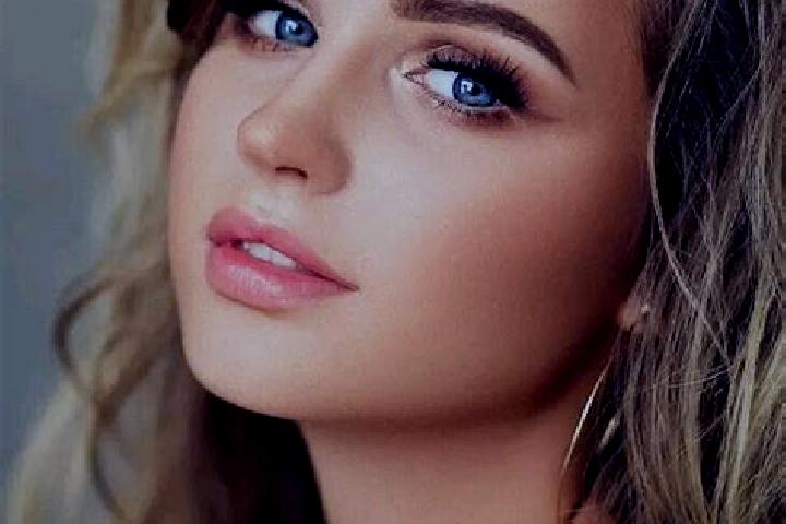 Lillian, 27, a dark blonde blue-eyed slavic companion based in Kouadjokro. Offering Dinner Date, Duos, Girlfriend Experience. Available for incall and outcal...