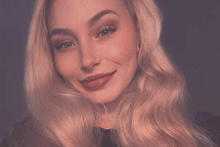 Lillian, 27 — Escort in Kendall West, United States