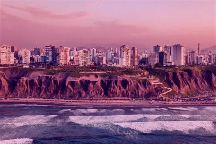 Lillian, 27 — Escort in Manta, Peru
