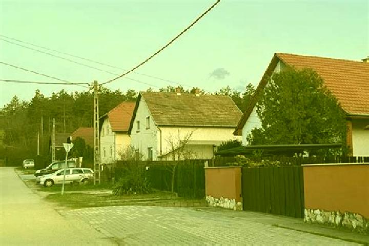 Lillian, 27 — Escort in Szentlorinckata, Hungary