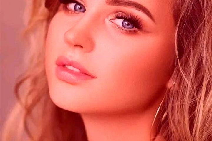 Lillian, 28, a dark blonde blue-eyed slavic companion based in Bombo. Offering Party Girl, Fetish. Available for incall and outcall, overnight bookings avail...