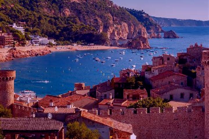 Lillian, 28 — Escort in Quismondo, Spain