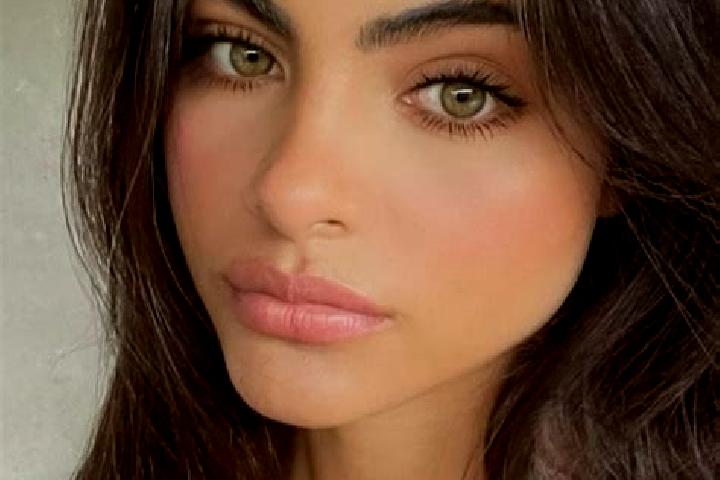 Lillian, 29, a red dark-eyed indian companion based in Schobuell. Offering Deep French Kissing, Domination, OWO, Travel Companion, Massage. Available for inc...
