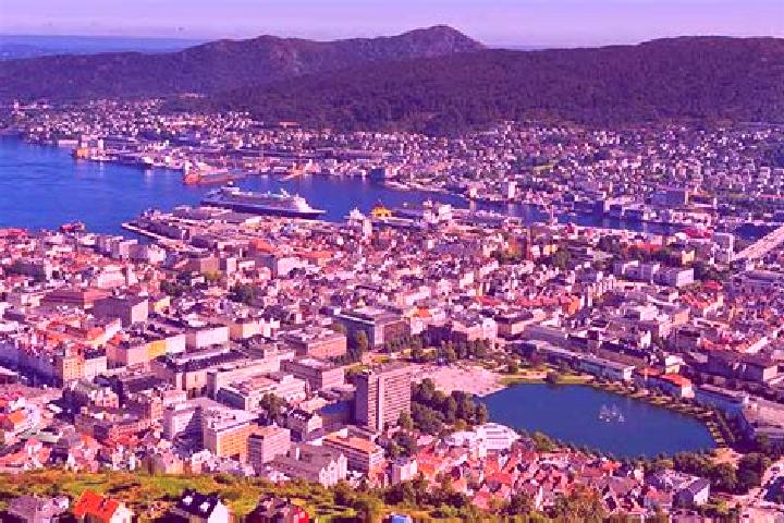 Lillian, 29 — Escort in Birkeland, Norway