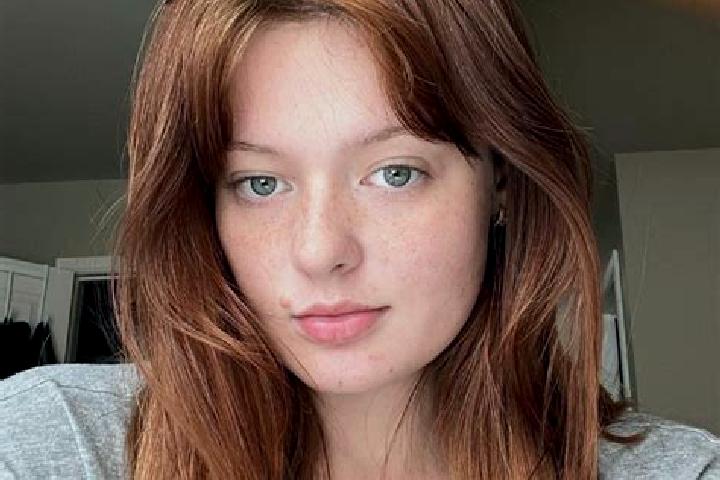 Lillian, 30, a red grey-eyed mixed companion based in Lenzing. Offering Couples, Erotic Massage, CIM. Available for incall and outcall, day and evening dates.