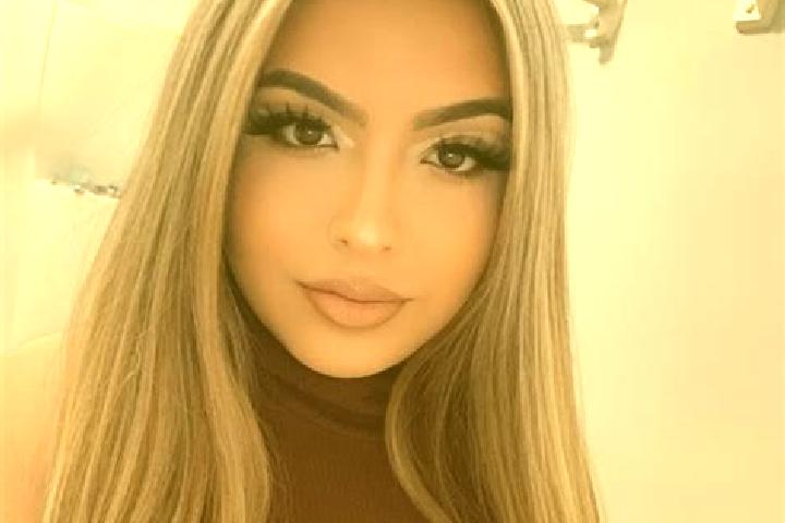 Lillian, 31, a blonde brown-eyed latina companion based in Tecomatepec. Offering Domination, Overnight, Party Girl. Available for incall and outcall, overnig...