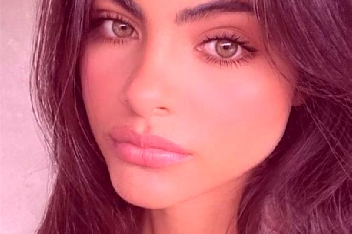 Lillian, 31, a dark blonde green-eyed indian companion based in Pingquan. Offering Girlfriend Experience, GFE, Erotic Massage. Available for incall and outca...