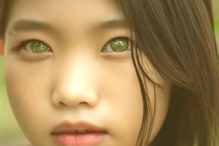 Lillian, 32, a brunette green-eyed asian companion based in Bessarabske. Offering Domination, Striptease, Erotic Massage, Duos. Available for incall and outc...