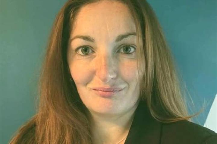 Lillian, 32 — Escort in Fromental, France