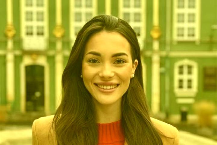 Lillian, 32 — Escort in Radna, Romania