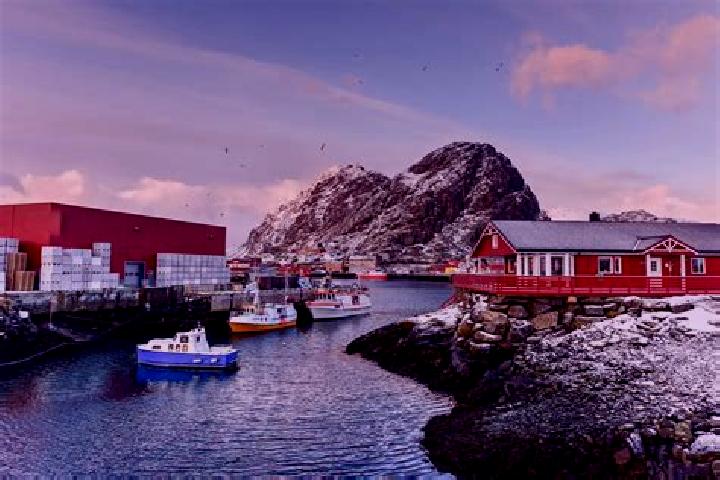 Lillian, 32 — Escort in Stamsund, Norway