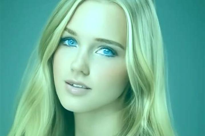 Lillian, 33, a dark blonde grey-eyed slavic companion based in Hirske. Offering Travel Companion, Striptease, Prostate Massage. Available for incall and outc...