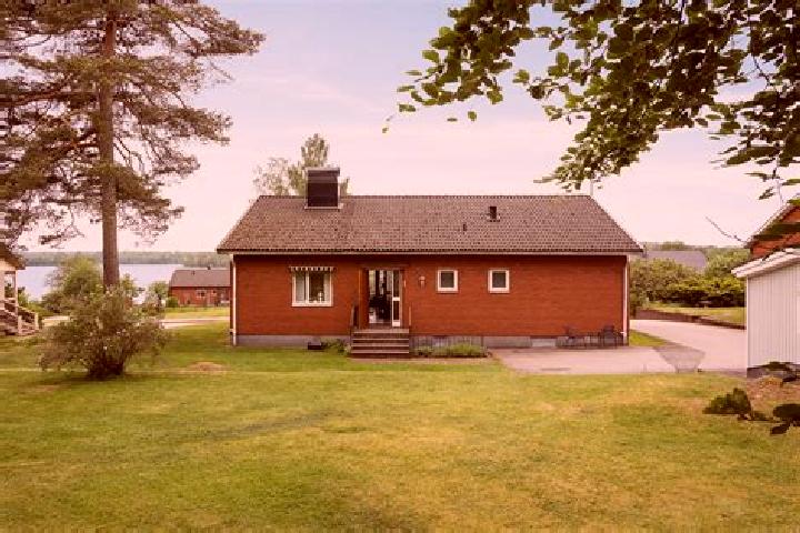 Lillian, 33 — Escort in Bergkvara, Sweden