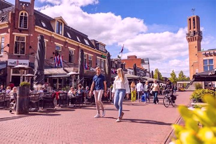 Lillian, 33 — Escort in Veldhoven, Netherlands