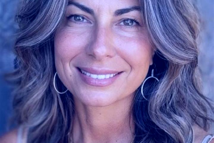 Lillian, 34, a brunette grey-eyed european companion based in Tomsino. Offering Couples, Dinner Date, Prostate Massage. Available for incall and outcall, ove...