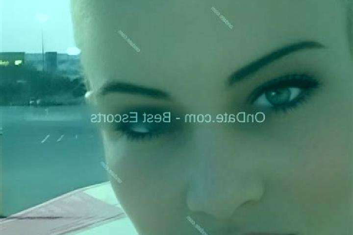 Lillian, 34 — Escort in Gawluszowice, Poland