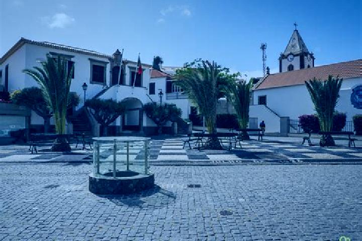 Lillian, 34 — Escort in Vila Baleira, Portugal