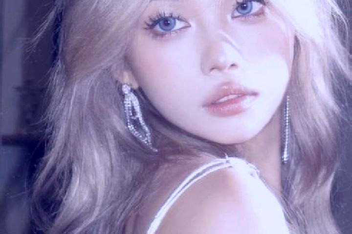 Lillian, 35, a blonde amber-eyed asian companion based in Grana. Offering 69, Domination, Overnight, Girlfriend Experience, Prostate Massage. Available for i...