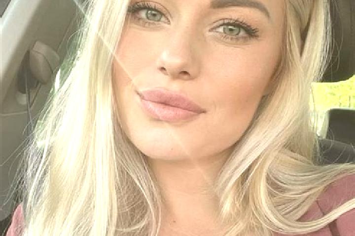 Lillian, 36, a blonde hazel-eyed middle eastern companion based in Kebbe. Offering Massage, Couples, Prostate Massage, Striptease, Travel Companion. Availabl...
