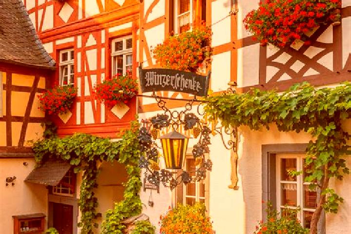 Lillian, 36 — Escort in Munchsmunster, Germany