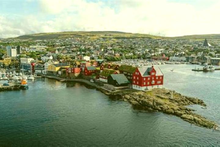 Lillian, 36 — Escort in Torshavn, Faroe Islands