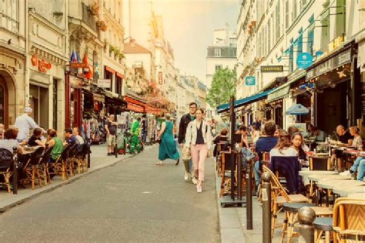 Lillian, 37, a auburn grey-eyed european companion based in Plogastel-Saint-Germain. Offering A-Level, Dinner Date. Available for incall and outcall, day and...