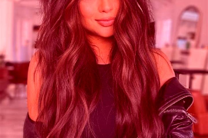 Lillian, 37, a brunette dark-eyed mixed companion based in Sivni. Offering CIM, Overnight, Fetish. Available for incall and outcall, day and evening dates.