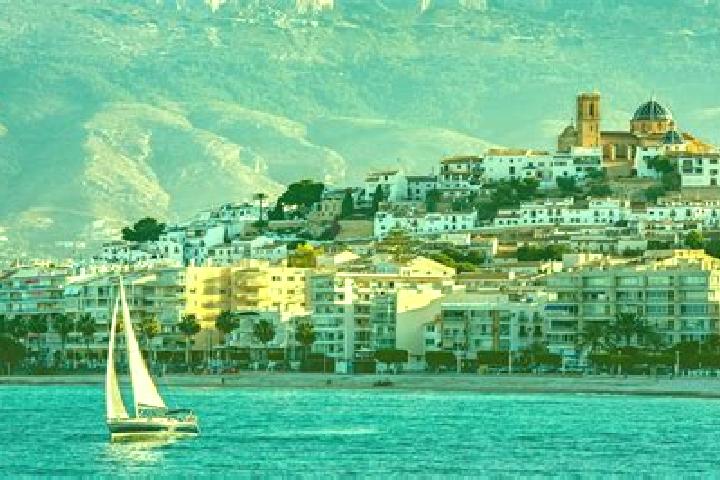 Lillian, 37 — Escort in Altea, Spain