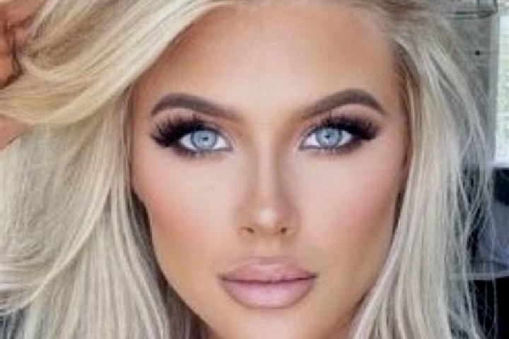 Lillian, 38, a platinum blonde brown-eyed middle eastern companion based in Melfort. Offering Couples, Striptease, BDSM, Massage. Available for incall and ou...