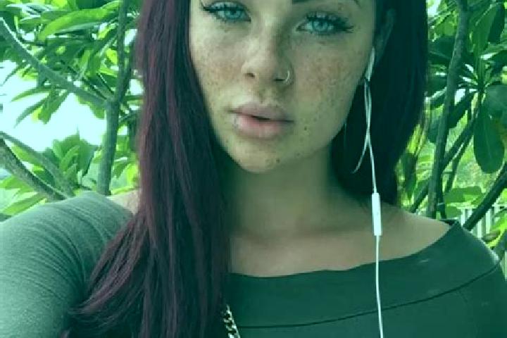 Lillian, 38, a red grey-eyed mediterranean companion based in San Marco in Lamis. Offering Roleplay, Girlfriend Experience, Party Girl, Tantra, Overnight. Av...
