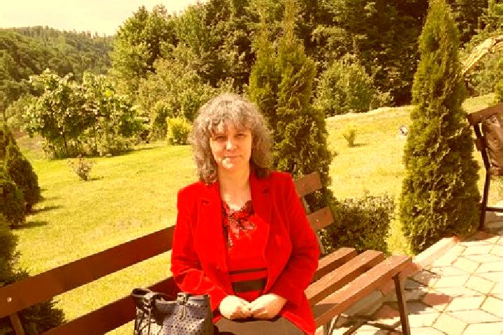 Lillian, 38 — Escort in Soporu de Campie, Romania