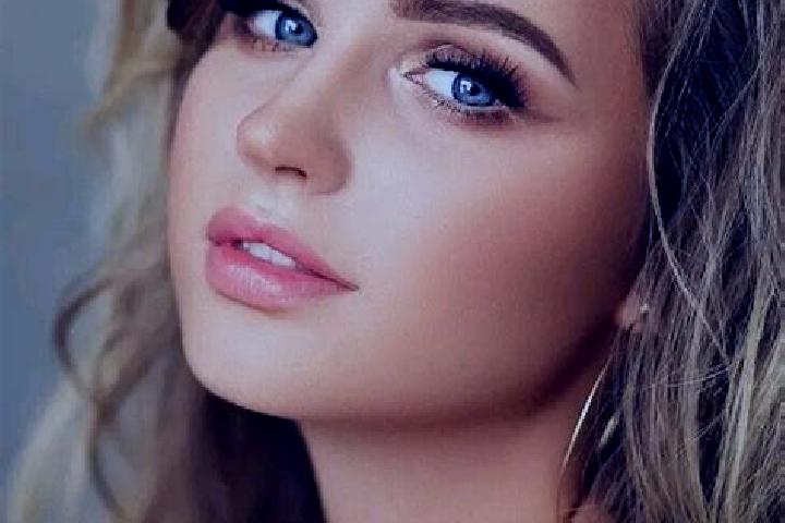 Lillian, 39, a dark blonde blue-eyed mediterranean companion based in Sambata Noua. Offering Striptease, Dinner Date, Prostate Massage. Available for incall ...