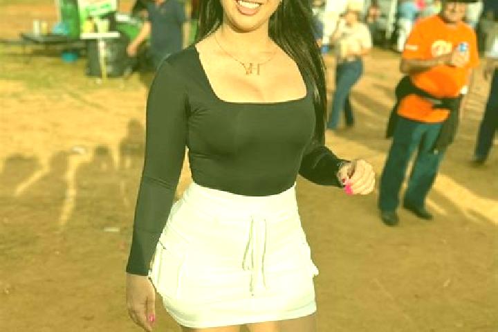 Lillian, 39 — Escort in Claraval, Brazil