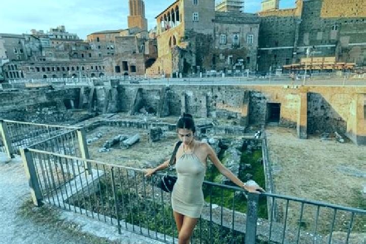 Lillian, 39 — Escort in Colledimacine, Italy