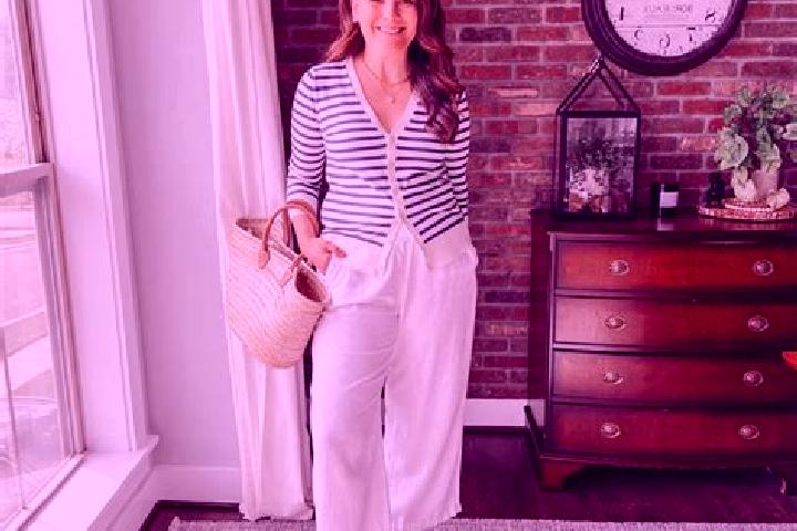 Lily, 20 — Escort in Lian an, China