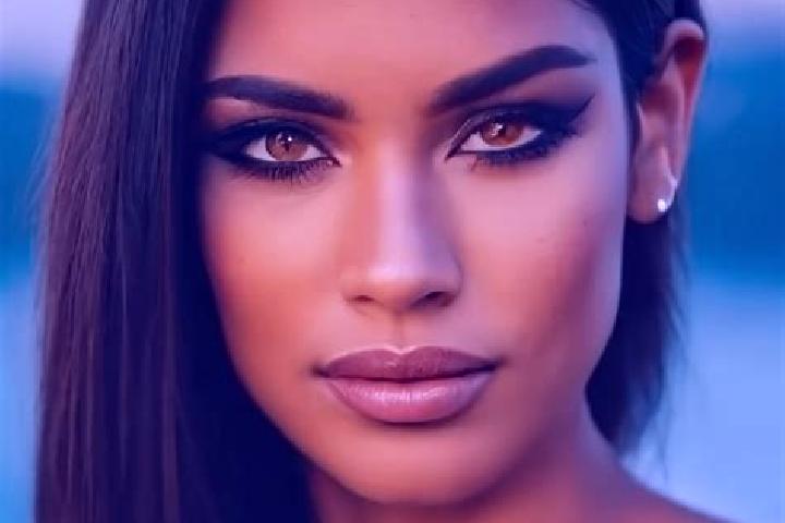 Lily, 22, a chestnut hazel-eyed latina companion based in Frillesas. Offering Tantra, BDSM, Overnight, 69, Girlfriend Experience. Available for incall and ou...