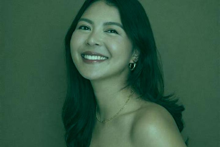 Lily, 22 — Escort in Borbon, Philippines