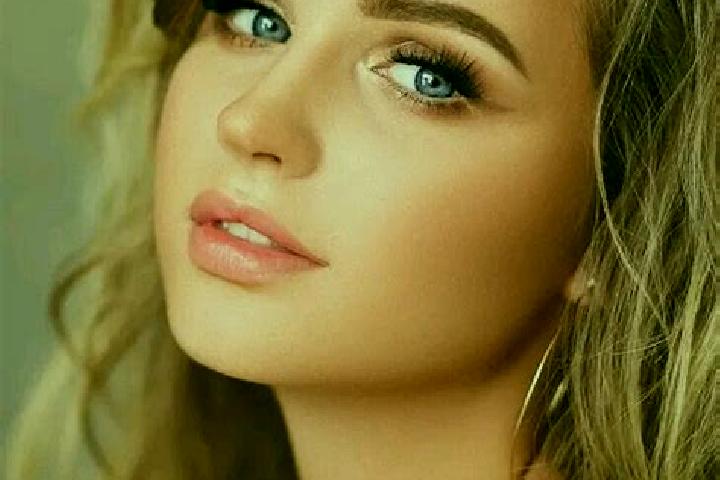 Lily, 23, a dark blonde blue-eyed mediterranean companion based in Horoatu Crasnei. Offering Girlfriend Experience, Dinner Date, Overnight, OWO, 69. Availabl...