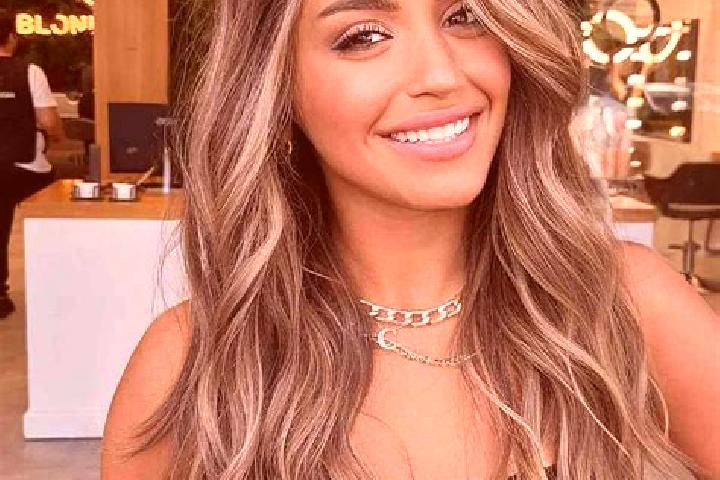 Lily, 23, a dark blonde brown-eyed mediterranean companion based in Abasar. Offering Erotic Massage, Striptease, 69, Roleplay, Domination. Available for inca...