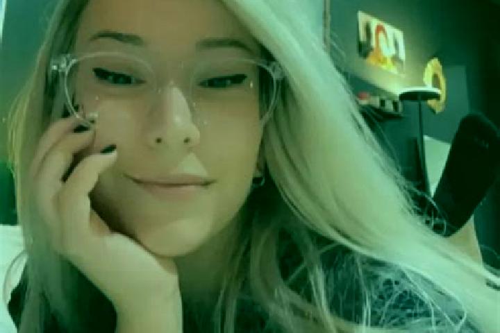 Lily, 24, a blonde dark-eyed mixed companion based in Waymart. Offering A-Level, Deep French Kissing. Available for incall and outcall, overnight bookings av...