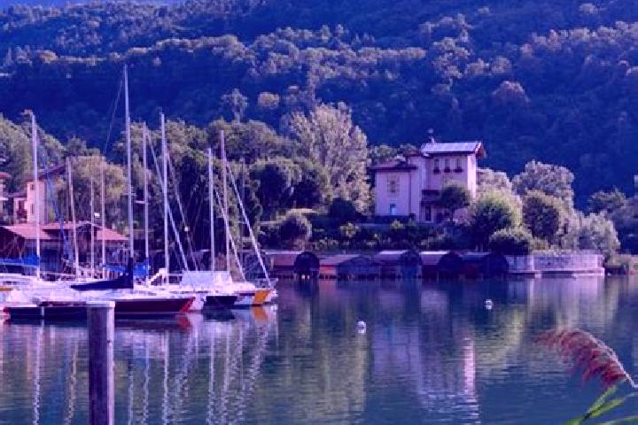 Lily, 24 — Escort in Canale-San Cristoforo, Italy