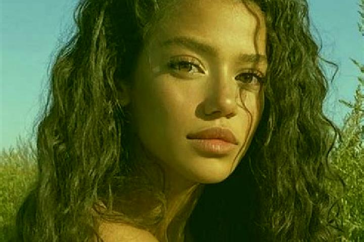 Lily, 25, a black green-eyed latina companion based in At Taj. Offering Fetish, Massage. Available for incall and outcall, overnight bookings available.
